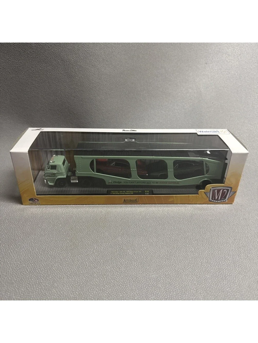 1:64 M2 Auto-Haulers 1966 Dodge L-600 COE 1966 Charger 383 1969 Charger Daytona